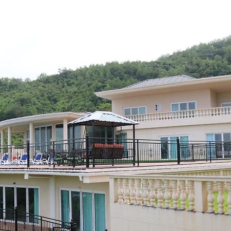 Amanda Villa - Best Value Mountain Top Inn Au Cap Exterior foto