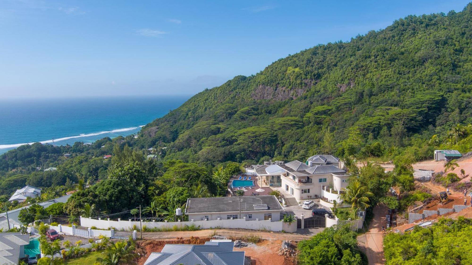 Amanda Villa - Best Value Mountain Top Inn Au Cap Exterior foto